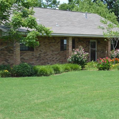 The Lake Houses Lake Village Exterior photo
