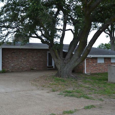 The Lake Houses Lake Village Exterior photo