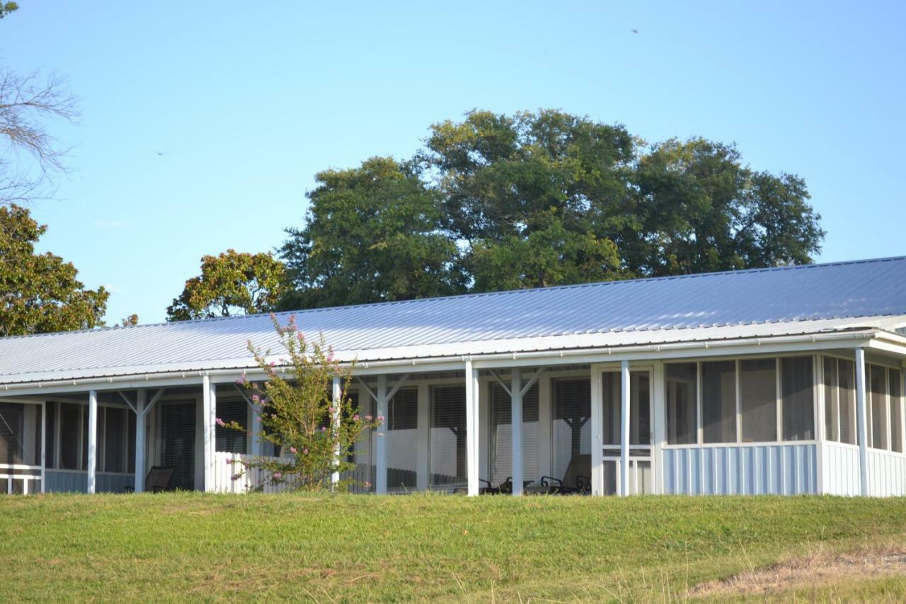 The Lake Houses Lake Village Exterior photo
